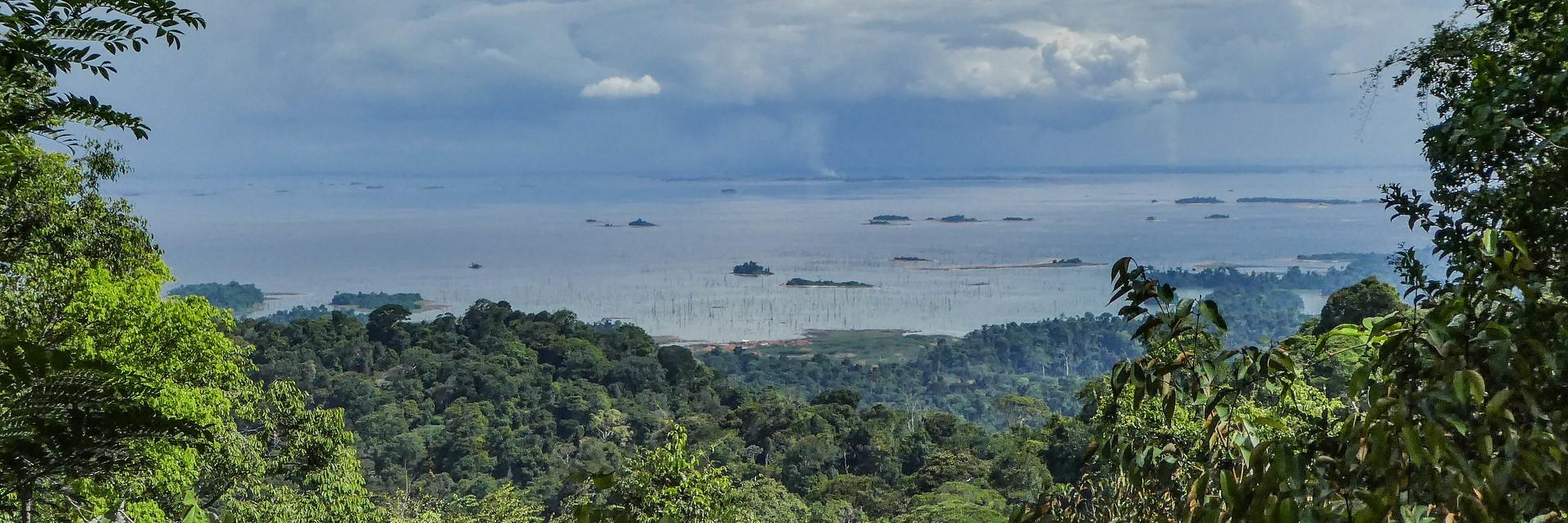 Suriname, Brokopondo stuwmeer